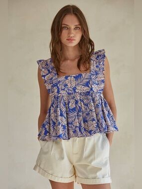Square neck ruffle sleeve tank top
